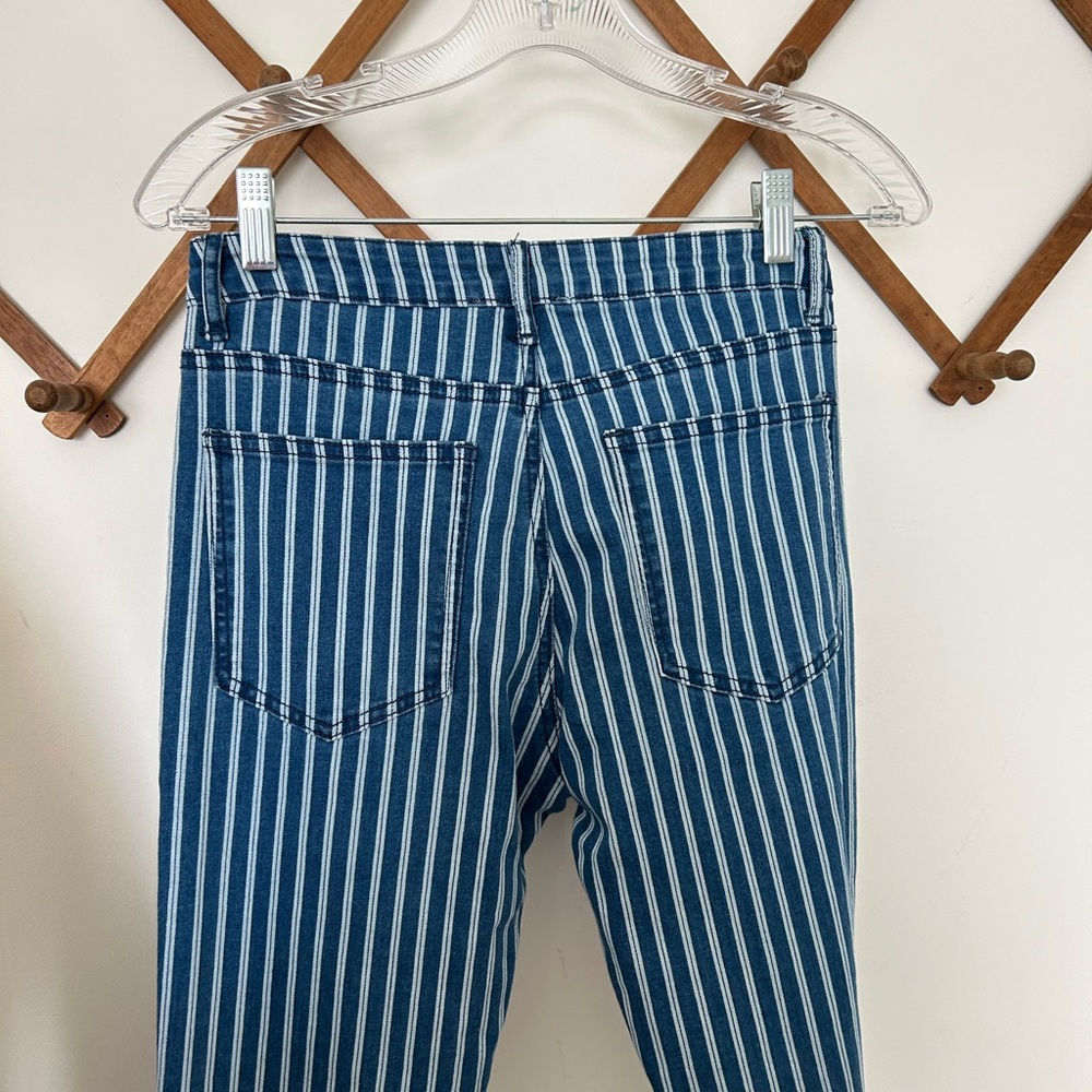 💫Altar'd State Blue and White Striped Flare Jeans - Picture 8 of 10